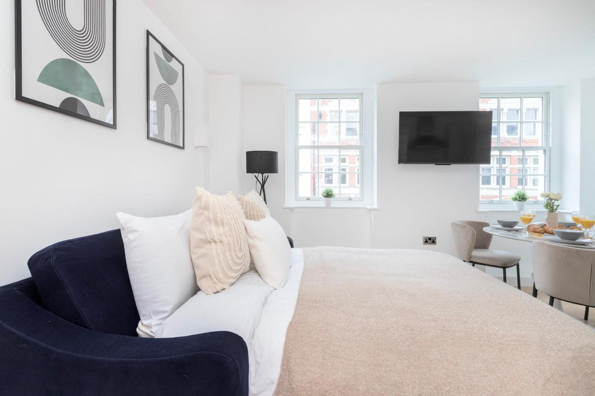 Fitzrovia With Balcony - Cityapartmentstay 伦敦 外观 照片